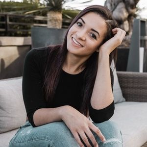 Meet your Posher, Ariel